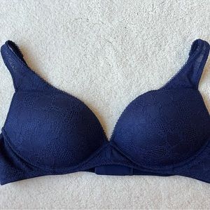 uniqlo shoe lift wireless lacy bra